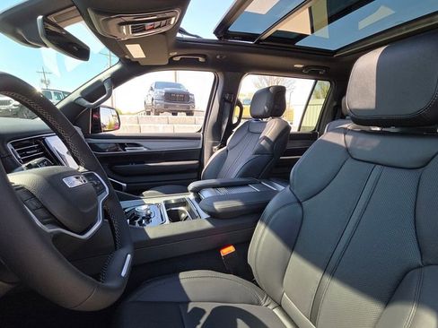 New 2026 Jeep Grand Wagoneer Limited AWD/4WD image 24