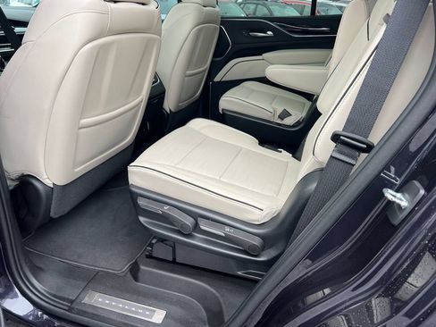 Used 2023 Cadillac Escalade Sport w/ Touring Package RWD image 21