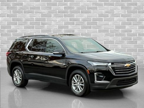 Certified 2023 Chevrolet Traverse LT image 9