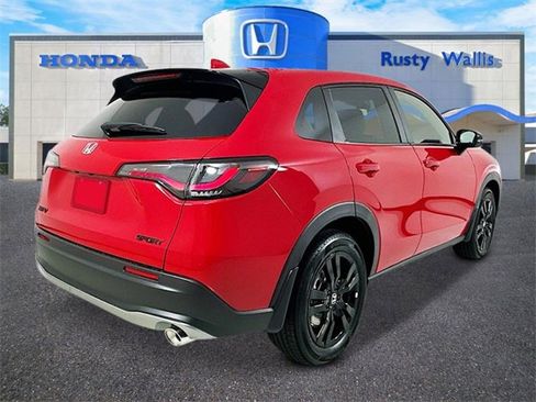 New 2026 Honda HR-V Sport image 3