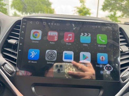 Used 2016 Jeep Cherokee Sport image 47