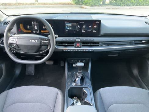 Used 2025 Kia K4 LXS FWD image 19