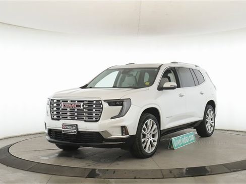 Used 2024 GMC Acadia Denali image 10