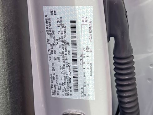 Used 2025 Ford Escape Active image 40