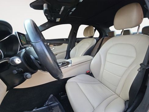 Used 2018 Mercedes-Benz C 300 Sedan w/ Parking Assist Package image 9