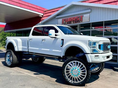 Used 2022 Ford F450 Platinum w/ FX4 Off-Road Package AWD/4WD image 1