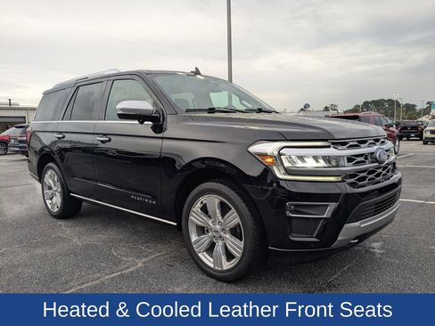 Used 2023 Ford Expedition Platinum image 2