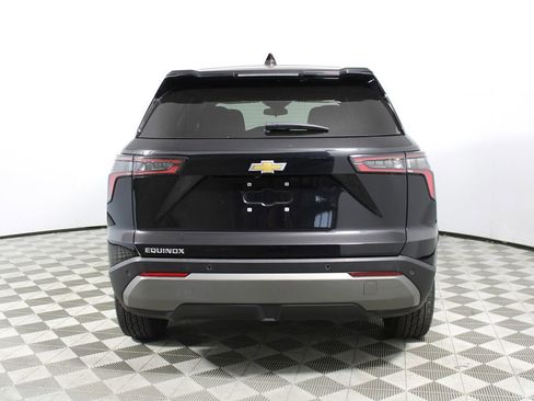 Used 2025 Chevrolet Equinox LT FWD image 32