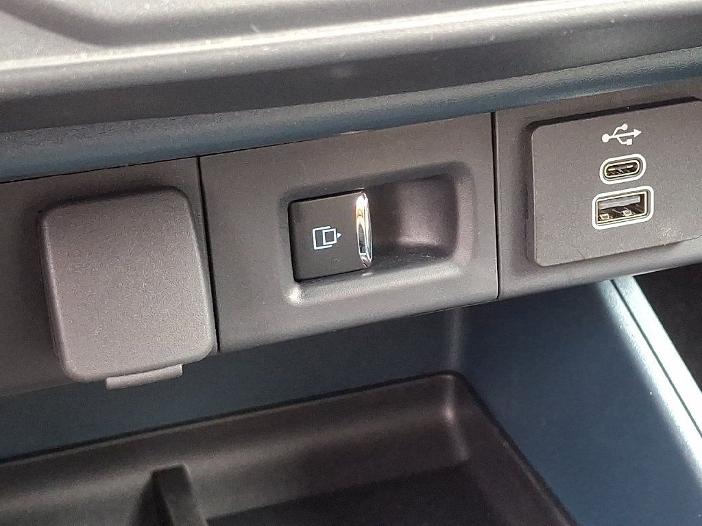 Used 2026 Ford Maverick Lariat AWD/4WD image 24