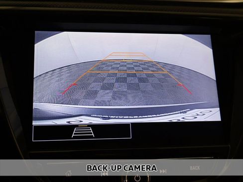 Used 2021 Chevrolet TrailBlazer LT w/ Convenience Package image 4