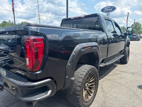Used 2021 GMC Sierra 2500 AT4 w/ AT4 Preferred Package AWD/4WD image 5