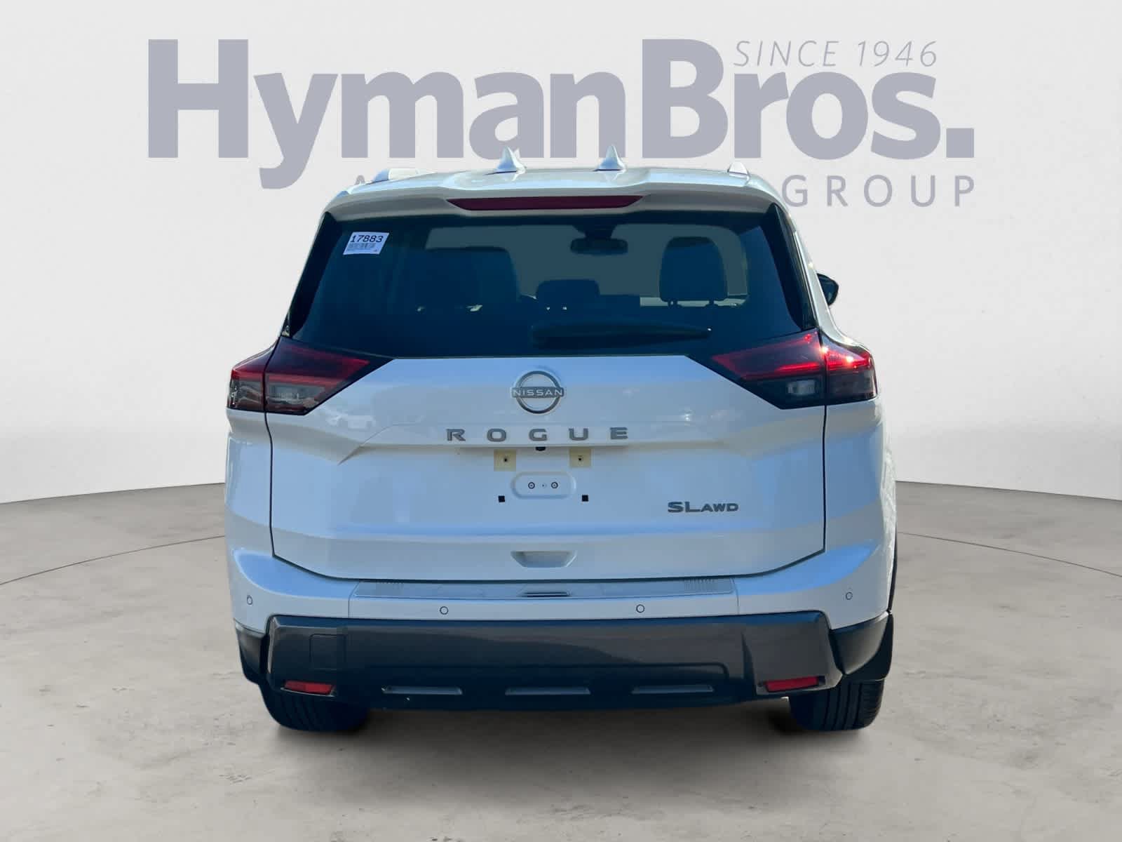 Certified 2025 Nissan Rogue SL w/ Tech Package AWD/4WD image 4
