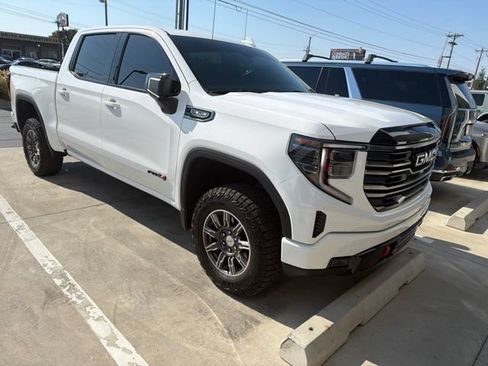 Used 2025 GMC Sierra 1500 AT4 AWD/4WD image 8