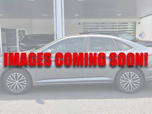 Certified 2021 Volkswagen Jetta SE FWD image 1