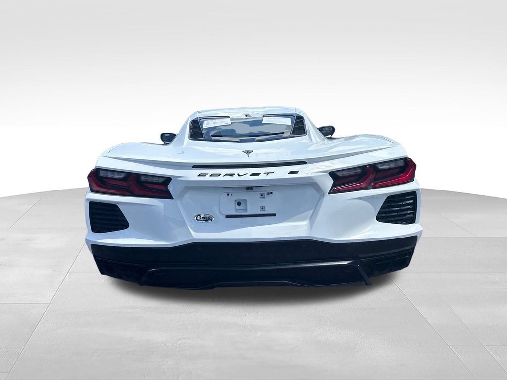 Used 2025 Chevrolet Corvette Stingray Coupe w/ 1LT RWD image 4