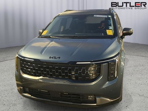 Used 2025 Kia Carnival SX Prestige FWD image 4