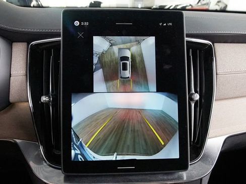 Certified 2026 Volvo XC90 B6 Plus AWD/4WD image 14