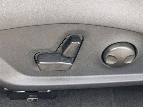 New 2026 Jeep Compass Latitude image 15