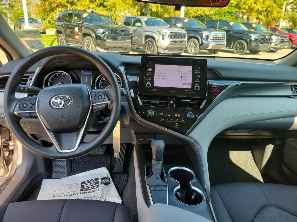 Used 2024 Toyota Camry LE FWD image 16