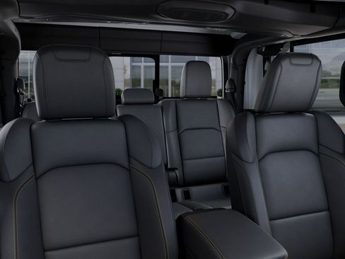 New 2025 Jeep Gladiator Sport image 26