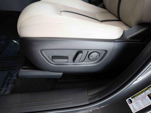 Used 2024 MAZDA CX-90 Plug-In Hybrid w/ Preferred AWD/4WD image 12