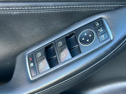 Used 2018 INFINITI QX30 Luxury image 13