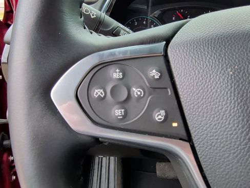 Used 2022 Chevrolet Traverse RS image 17