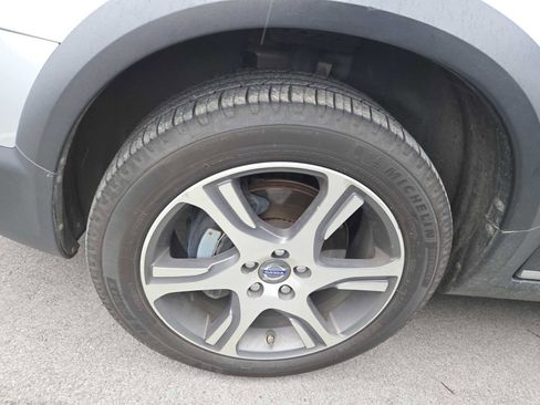 Used 2014 Volvo XC70 T6 image 9