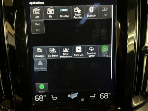 Used 2018 Volvo XC60 T6 Momentum w/ Convenience Package image 23