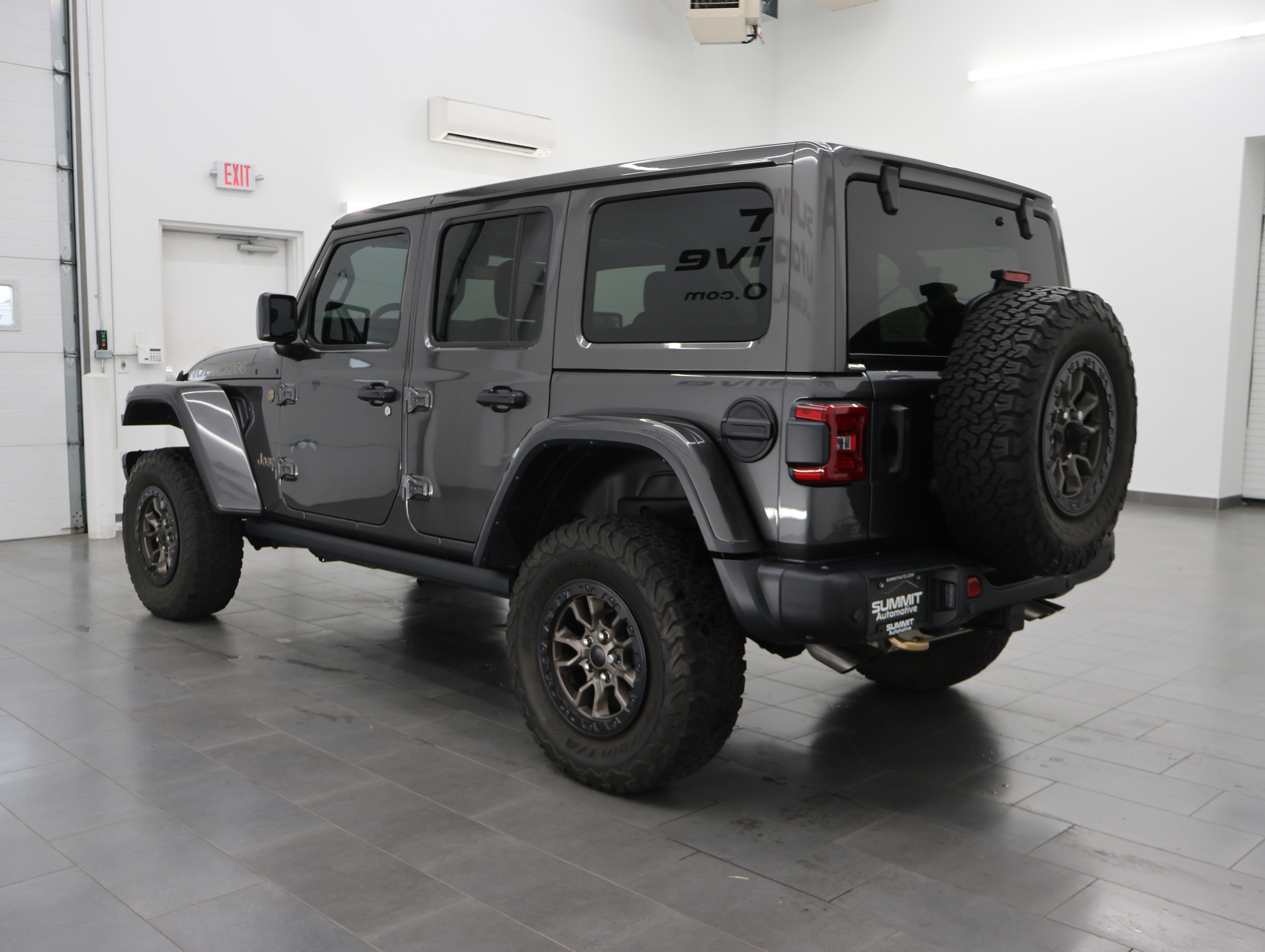 Used 2021 Jeep Wrangler Unlimited Rubicon w/ Trailer Tow Package AWD/4WD image 5