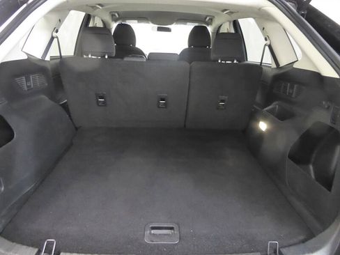 Used 2017 Ford Edge SE image 31