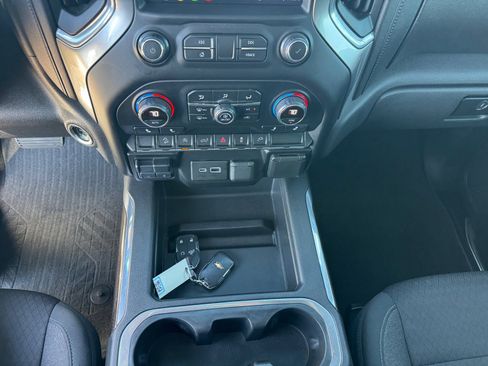 Used 2020 Chevrolet Silverado 1500 RST image 15