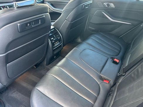 Used 2022 BMW X5 xDrive45e w/ M Sport Package image 12