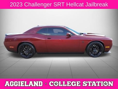 Used 2023 Dodge Challenger SRT Hellcat w/ Driver Convenience Group RWD image 2