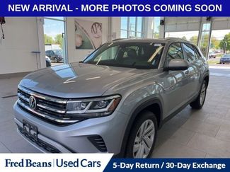 Used 2023 Volkswagen Atlas Cross Sport SE w/ Panoramic Sunroof Package AWD/4WD video 2