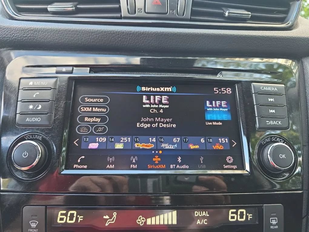 Used 2020 Nissan Rogue SV FWD image 27