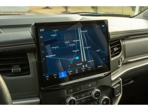 Used 2024 Ford Expedition Max XLT image 22