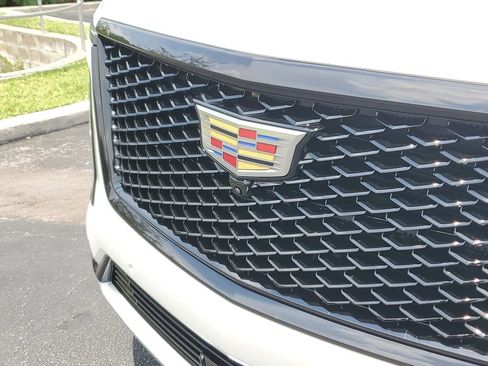 Certified 2025 Cadillac Escalade Sport Platinum AWD/4WD image 9
