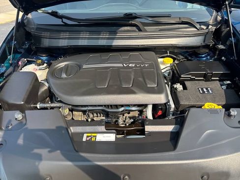 Used 2018 Jeep Cherokee Limited w/ Trailer Tow Group AWD/4WD image 21