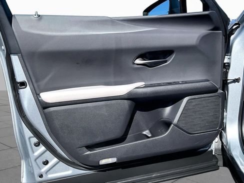 Used 2025 Lexus UX 300h FWD w/ Accessory Package (Z2) image 20