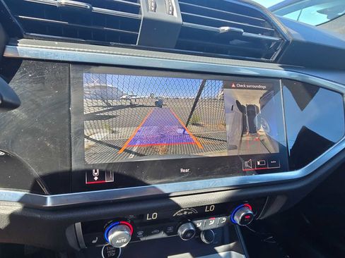 Used 2023 Audi Q3 2.0T Premium Plus w/ Premium Plus Package image 27