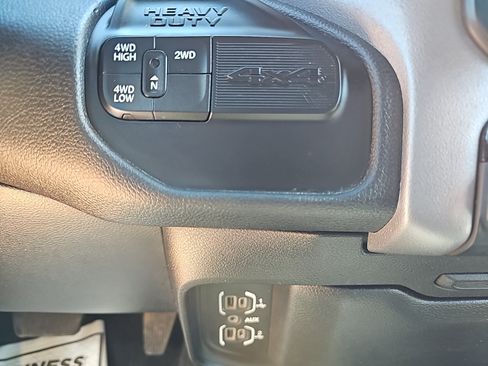 Used 2022 RAM 2500 Big Horn w/ Cold Weather Group AWD/4WD image 22