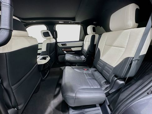 Used 2023 Toyota Sequoia Capstone AWD/4WD image 26