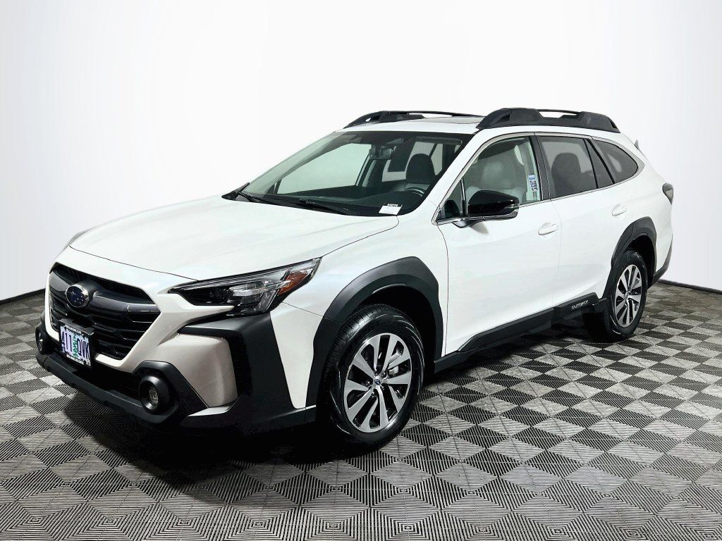Certified 2025 Subaru Outback Premium w/ Popular Package #1A AWD/4WD image 3