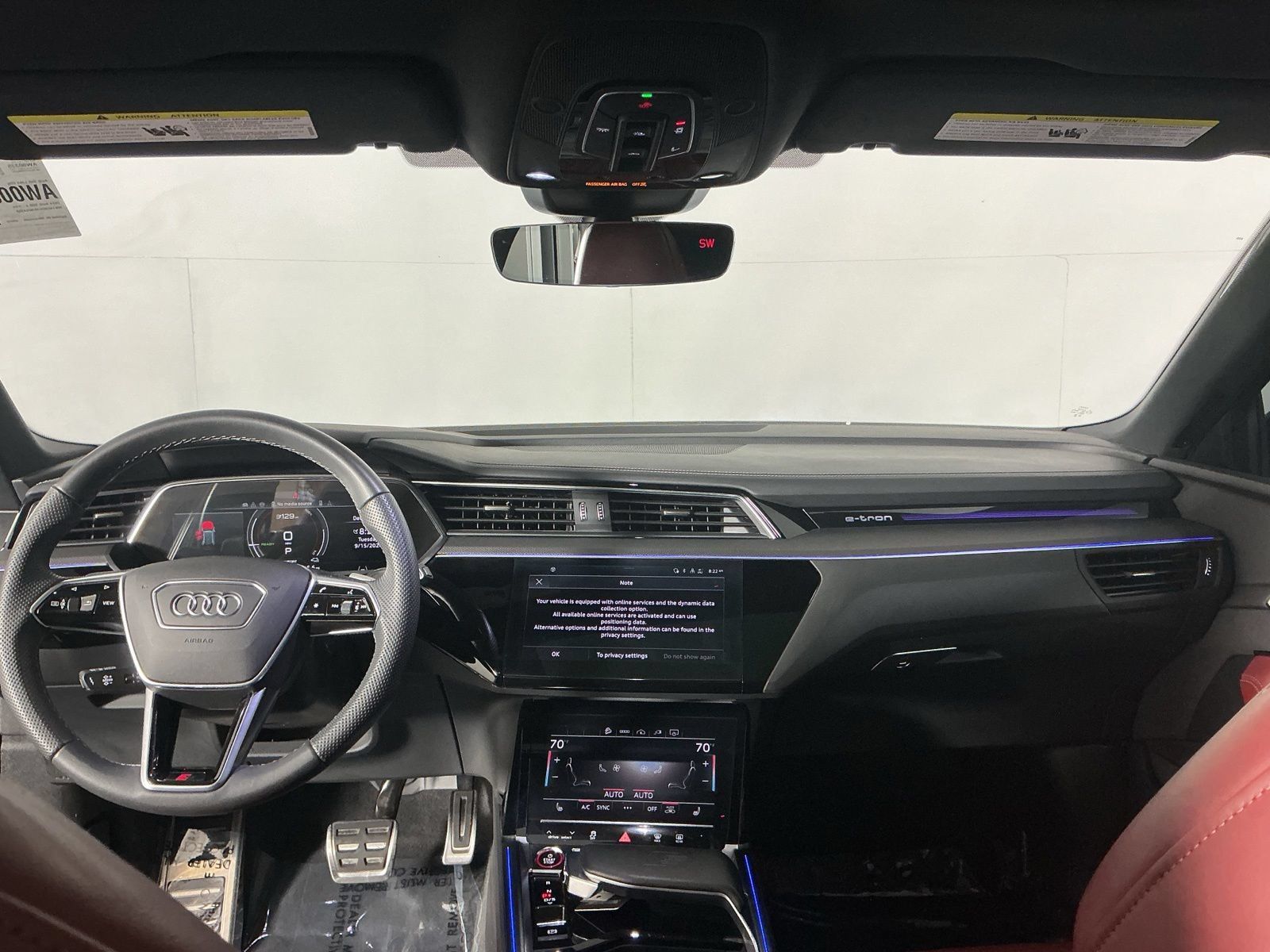 Used 2024 Audi SQ8 e-tron Premium Plus w/ Black Optic Package AWD/4WD image 14