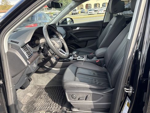 Certified 2023 Audi Q5 2.0T Premium Plus image 5