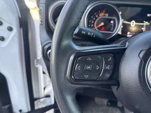 Used 2023 Jeep Wrangler Unlimited Sport AWD/4WD image 15