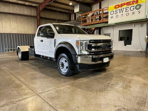 Used 2022 Ford F450 XL w/ Power Equipment Group RWD image 3