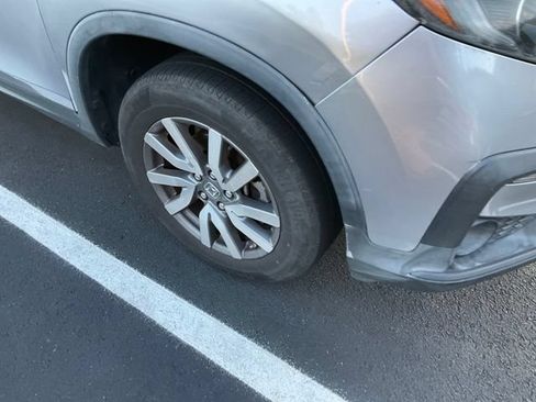 Used 2021 Honda Pilot EX image 2