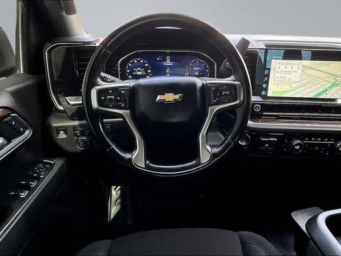 Used 2025 Chevrolet Silverado 1500 LT w/ Safety Package AWD/4WD image 10